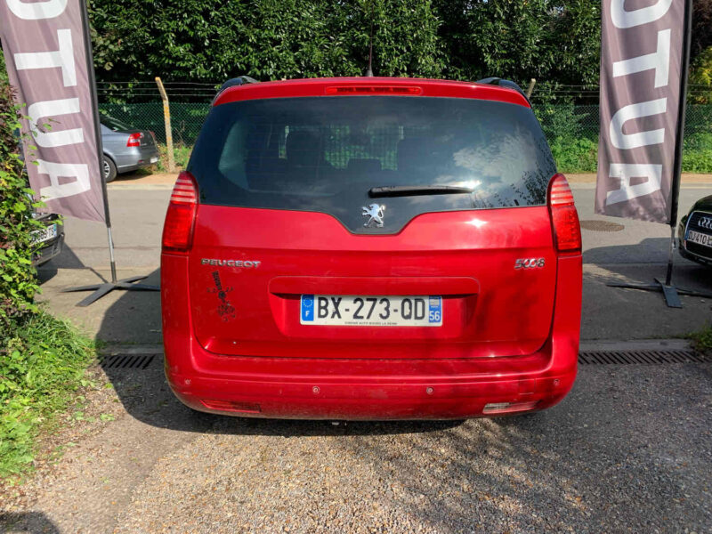 PEUGEOT 5008 2.0HDI 150CV