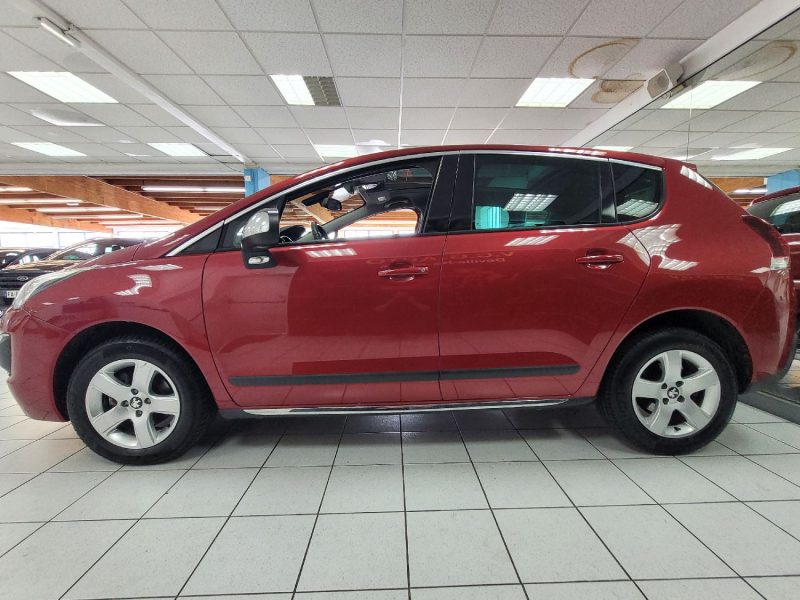 PEUGEOT 3008 1.6 e-HDi 115 Allure ETG6