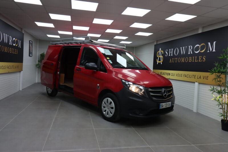 MERCEDES VITO Camionnette 2017