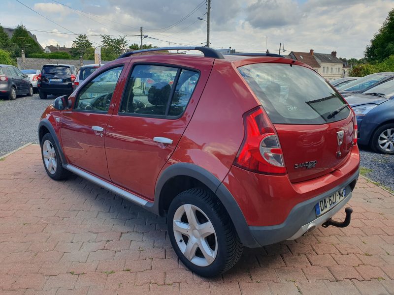 DACIA SANDERO 2010