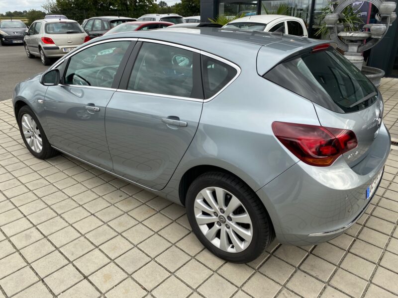 OPEL ASTRA 1.7 CDTI 110 CH FAP COSMO