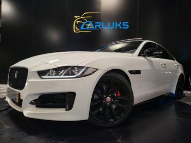 JAGUAR XE 2.0d 180cv R-Sport BVA // TOIT OUVRANT/SIEGES CHAUFFANTS/CAMERA DE RECUL