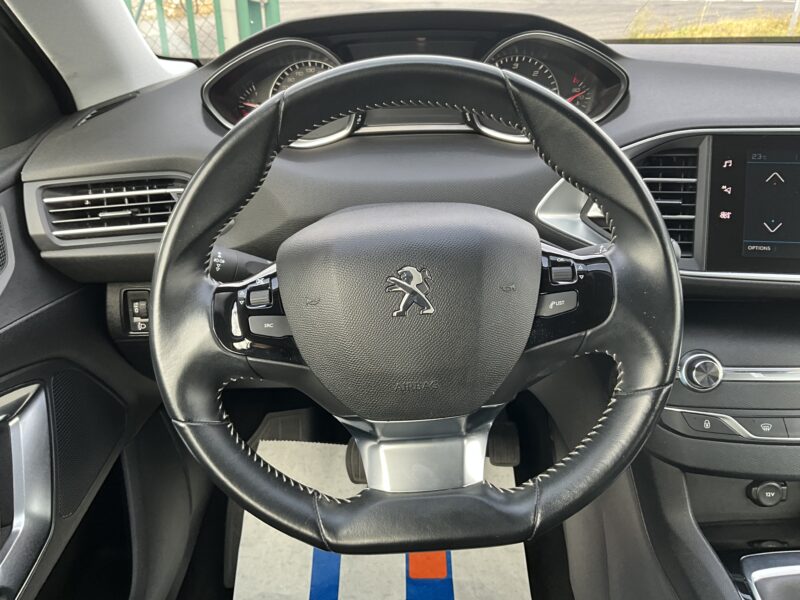 PEUGEOT 308  2018