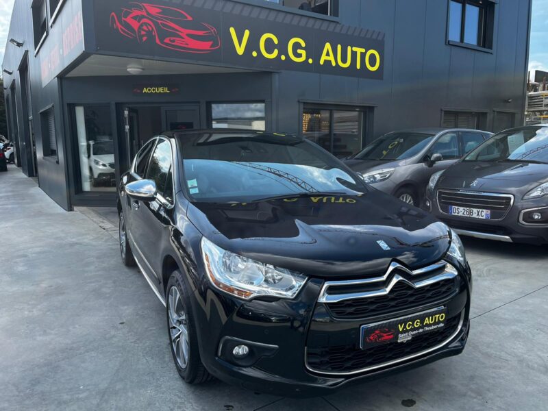 CITROEN DS4 1.2 Puretech 130 Urban show PLEIN DE CARBURANT ET PROCHAIN ENTRETIEN OFFERT !