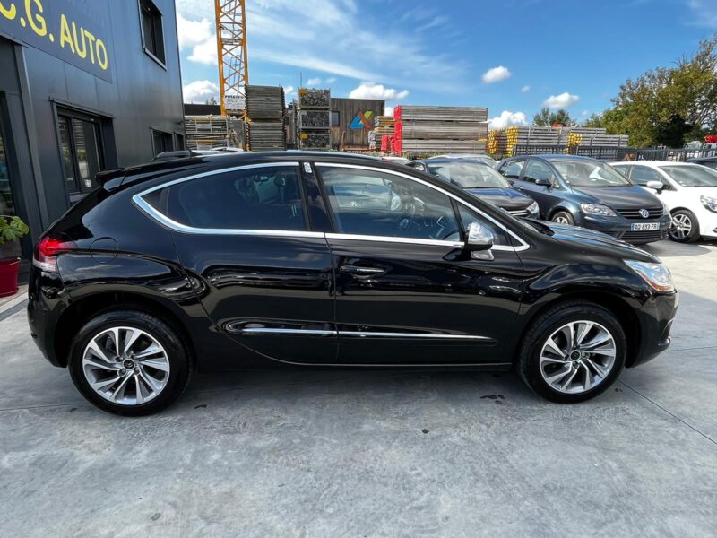 CITROEN DS4 1.2 Puretech 130 Urban show PLEIN DE CARBURANT ET PROCHAIN ENTRETIEN OFFERT !