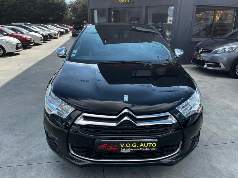 CITROEN DS4 1.2 Puretech 130 Urban show PLEIN DE CARBURANT ET PROCHAIN ENTRETIEN OFFERT !