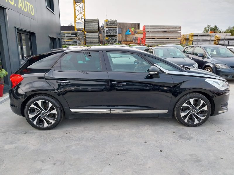 CITROEN DS5 2.0 HDi 165 So Chic