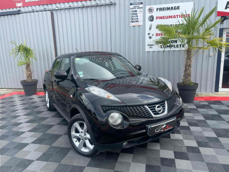 NISSAN JUKE 2012