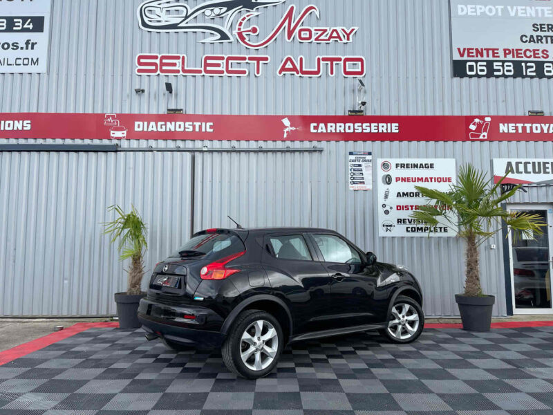 NISSAN JUKE 2012