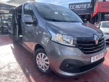 RENAULT TRAFIC III Autobus 9 places 2017