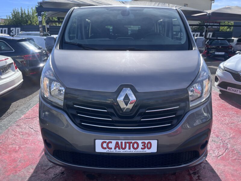 RENAULT TRAFIC III Autobus 9 places 2017