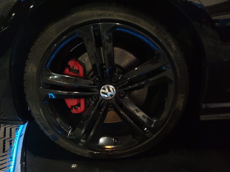 2.0 GTI PERFORMANCE 230cv / CAMERA DE RECUL / JANTES 18