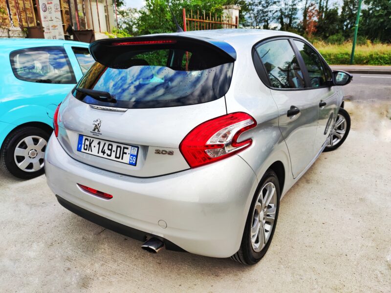 PEUGEOT 208 I 2013