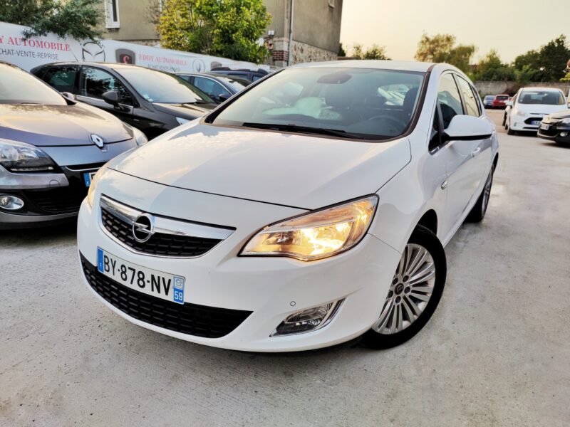 OPEL ASTRA J 2011