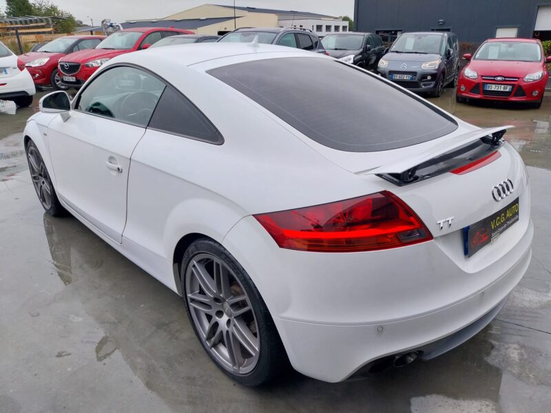 AUDI TT 2.0 TFSI 200 S line