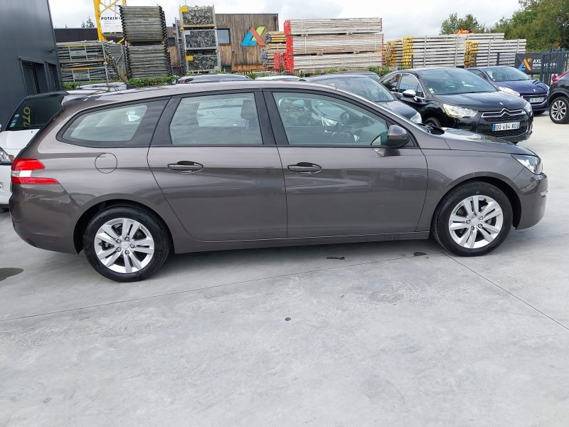 PEUGEOT 308 SW II 1.2 Puretech 110 Active