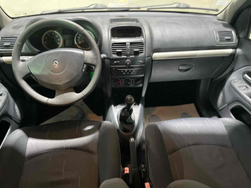 RENAULT CLIO II 2004 1.4 98cv