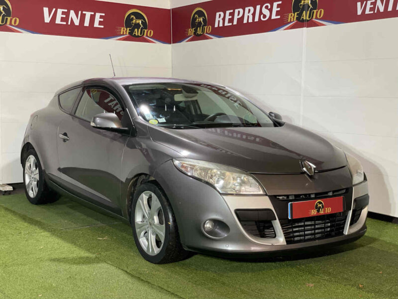 RENAULT MEGANE III Coupé 2010 1.5 dCi 110cv