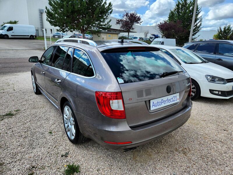 SKODA SUPERB II Break 2011