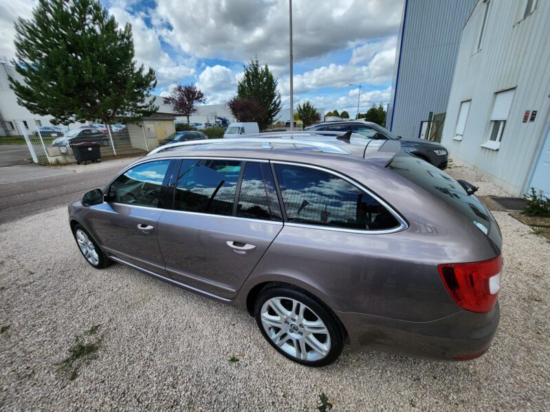 SKODA SUPERB II Break 2011