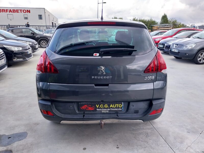 PEUGEOT 3008 1.6 HDi 114 Crossway