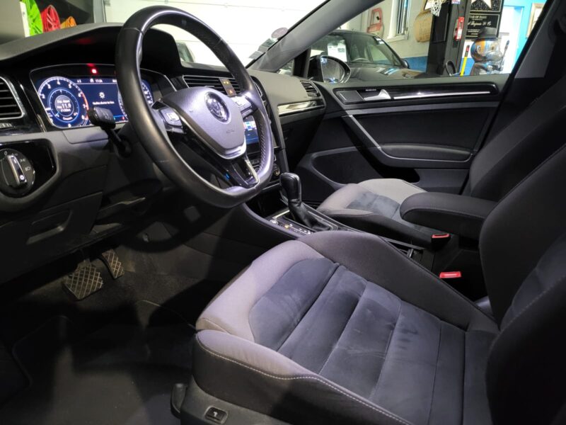 VOLKSWAGEN GOLF VII 1.5 TSI 130cv CARAT Bluemotion , Virtual Cockpit , Caméra , Régulateur adaptatif