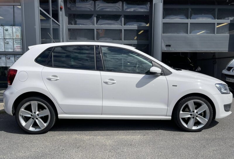 VOLKSWAGEN POLO 5 V SPORTLINE 1.2 TSI 105 Cv 5 PORTES / CRIT AIR 1 ECRAN TACTILE - Garantie1an