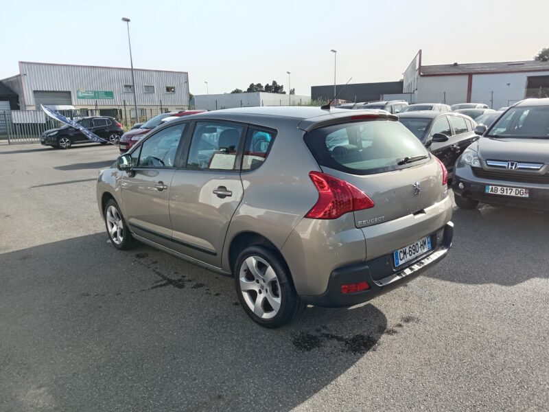 PEUGEOT 3008 Monospace 2012