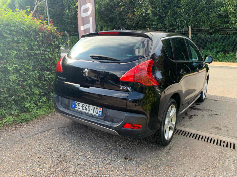 PEUGEOT 3008 Monospace 1.6HDI 112CV