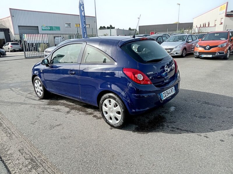 OPEL CORSA D 2013