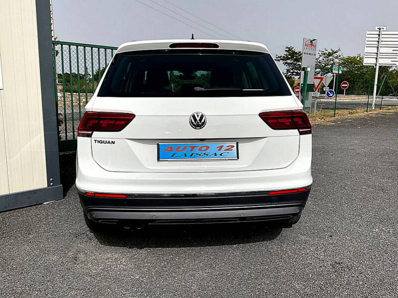 VOLKSWAGEN TIGUAN 2017