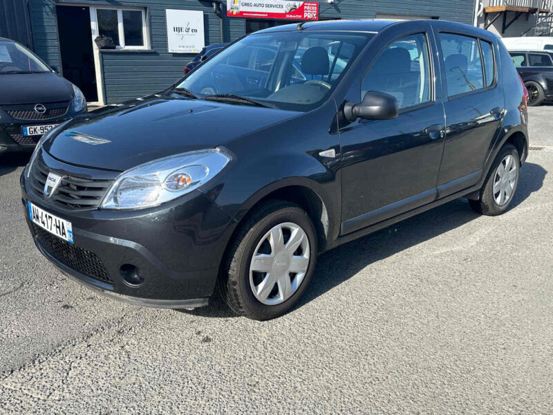 DACIA SANDERO 2010