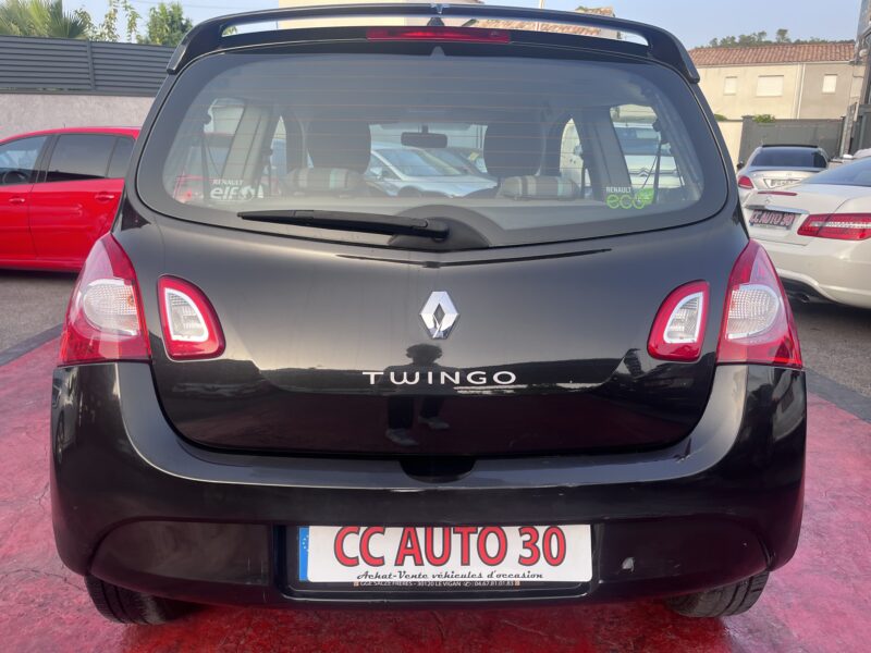 RENAULT TWINGO II 2014