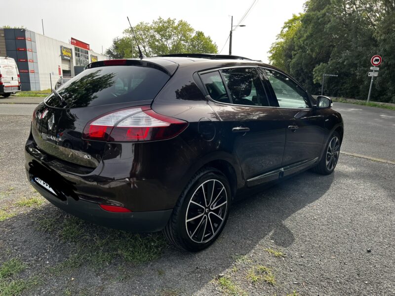 RENAULT MEGANE III 130 CV DCI BOSE