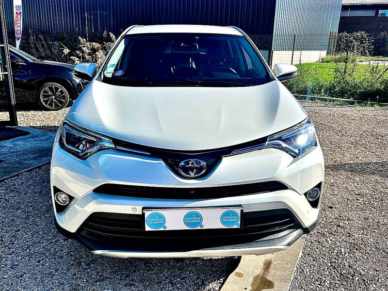 TOYOTA RAV4 IV LOUNGE 2016