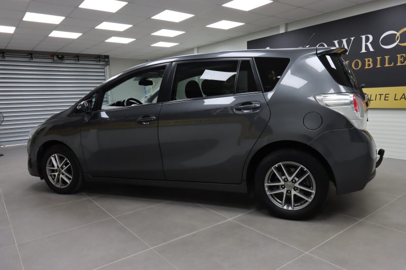 TOYOTA VERSO 2015