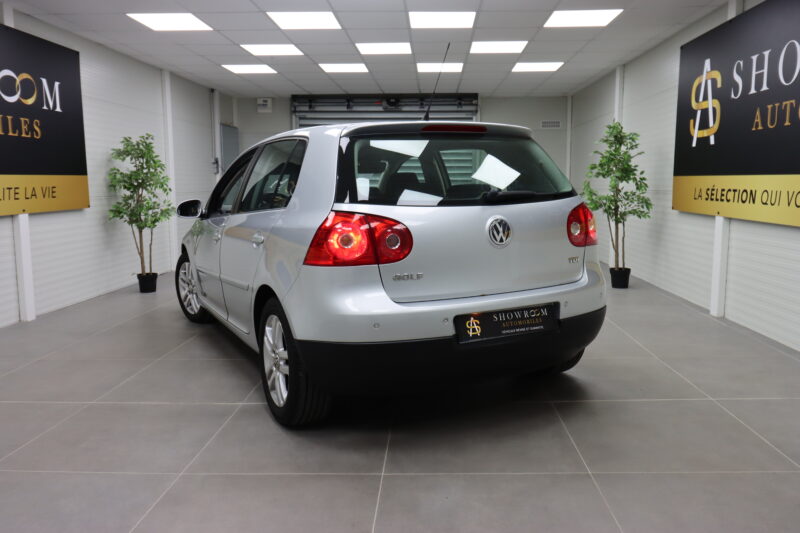 VOLKSWAGEN GOLF V 2009