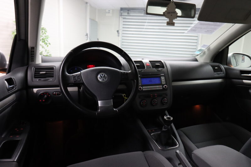 VOLKSWAGEN GOLF V 2009