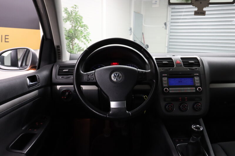 VOLKSWAGEN GOLF V 2009