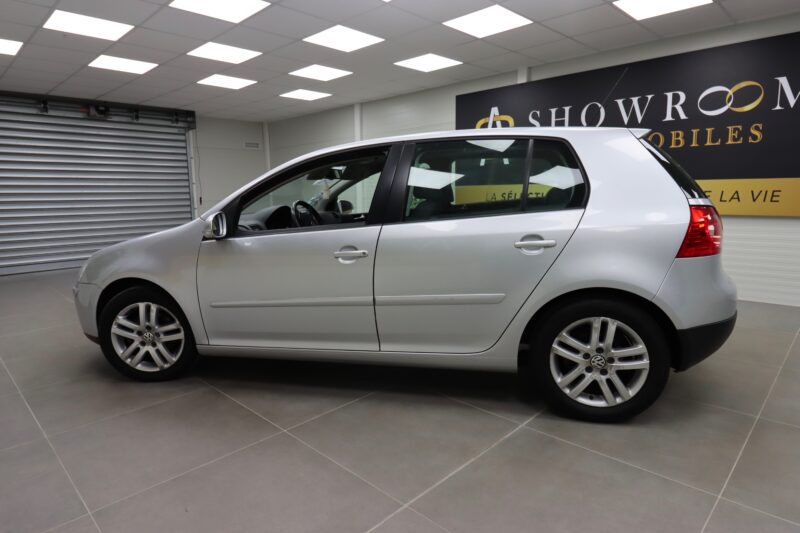 VOLKSWAGEN GOLF V 2009