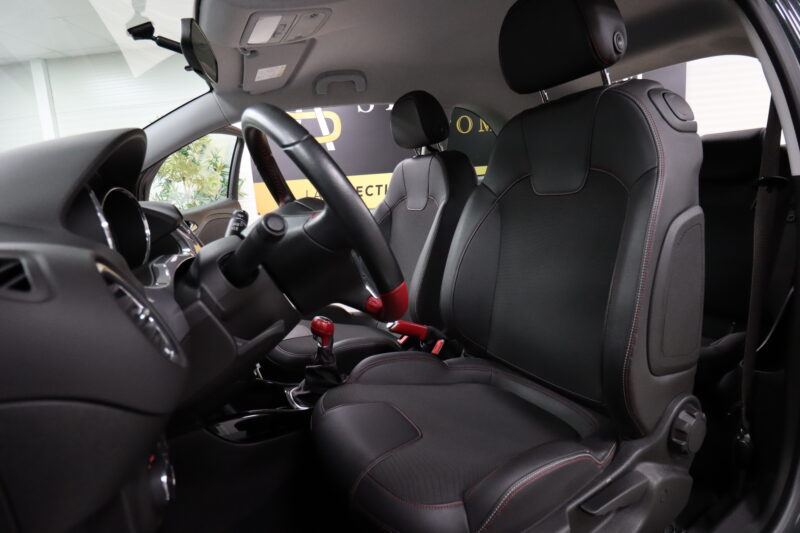 OPEL ADAM 2015