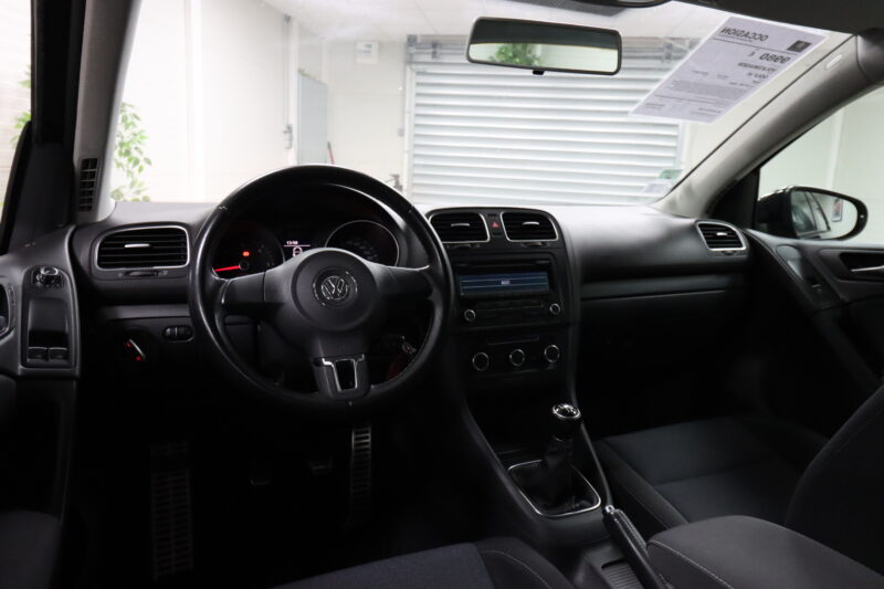 VOLKSWAGEN GOLF VI 2011