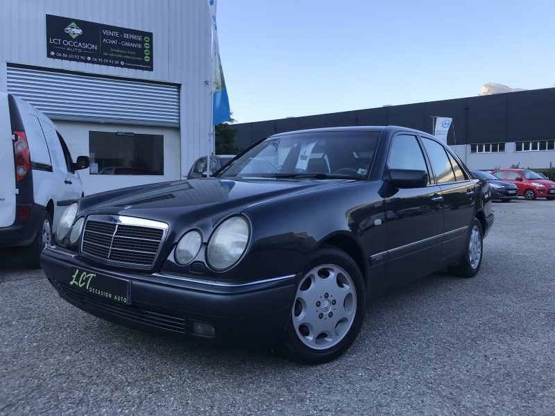 MERCEDES E420 berline - 4.2i V8 279cv BA ÉLEGANCE - CONTROLE TECHNIQUE OK