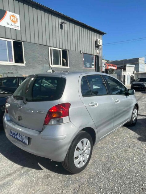 TOYOTA YARIS 1,3i 100CV