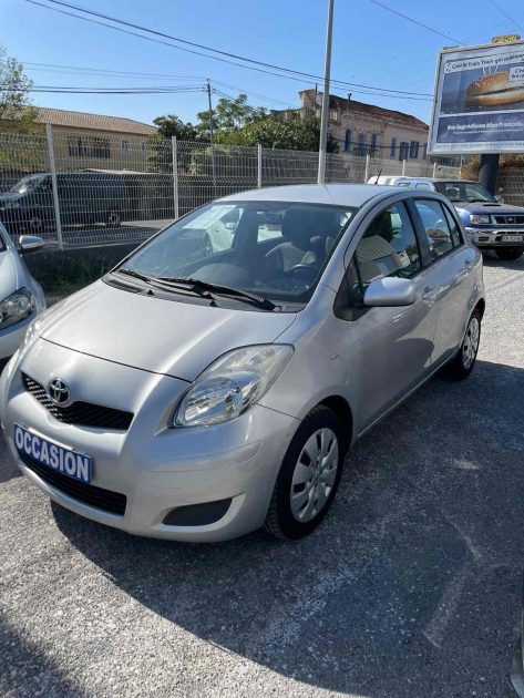 TOYOTA YARIS 1,3i 100CV