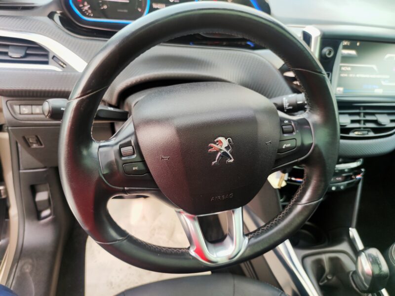 PEUGEOT 2008  2013