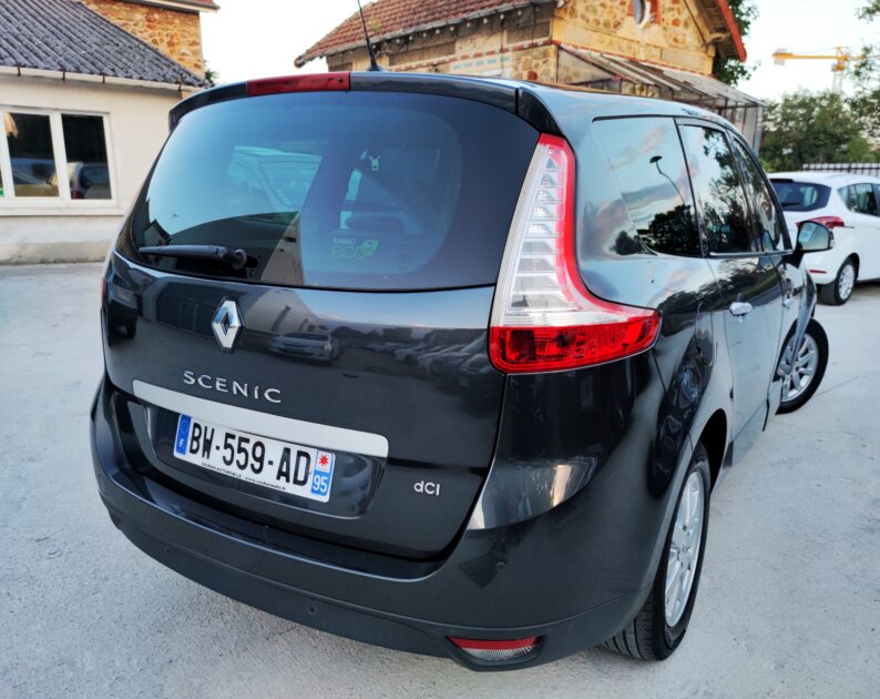 RENAULT SCENIC III 2011