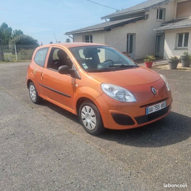 RENAULT TWINGO II 2009