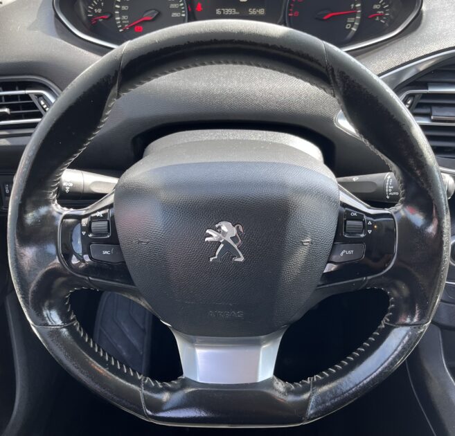 PEUGEOT 308 II 2015