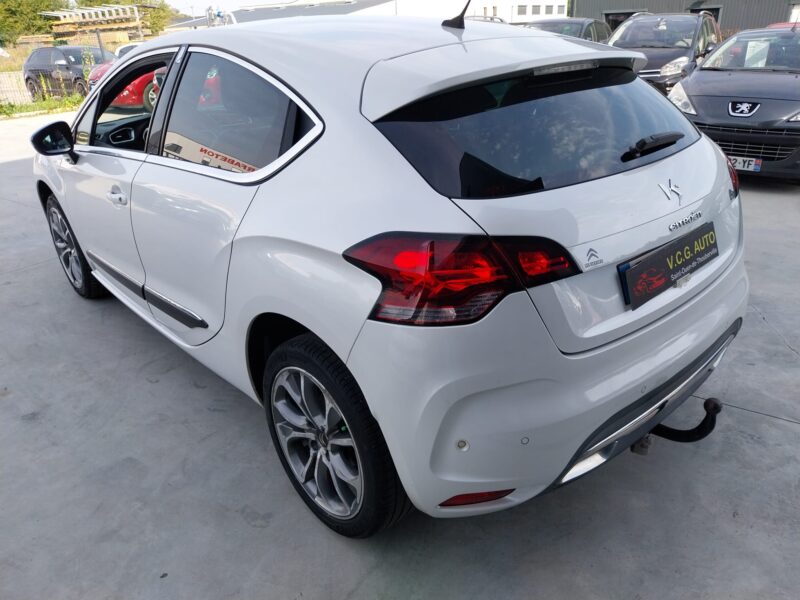 CITROEN DS4 2.0 HDi 165 Sport Chic